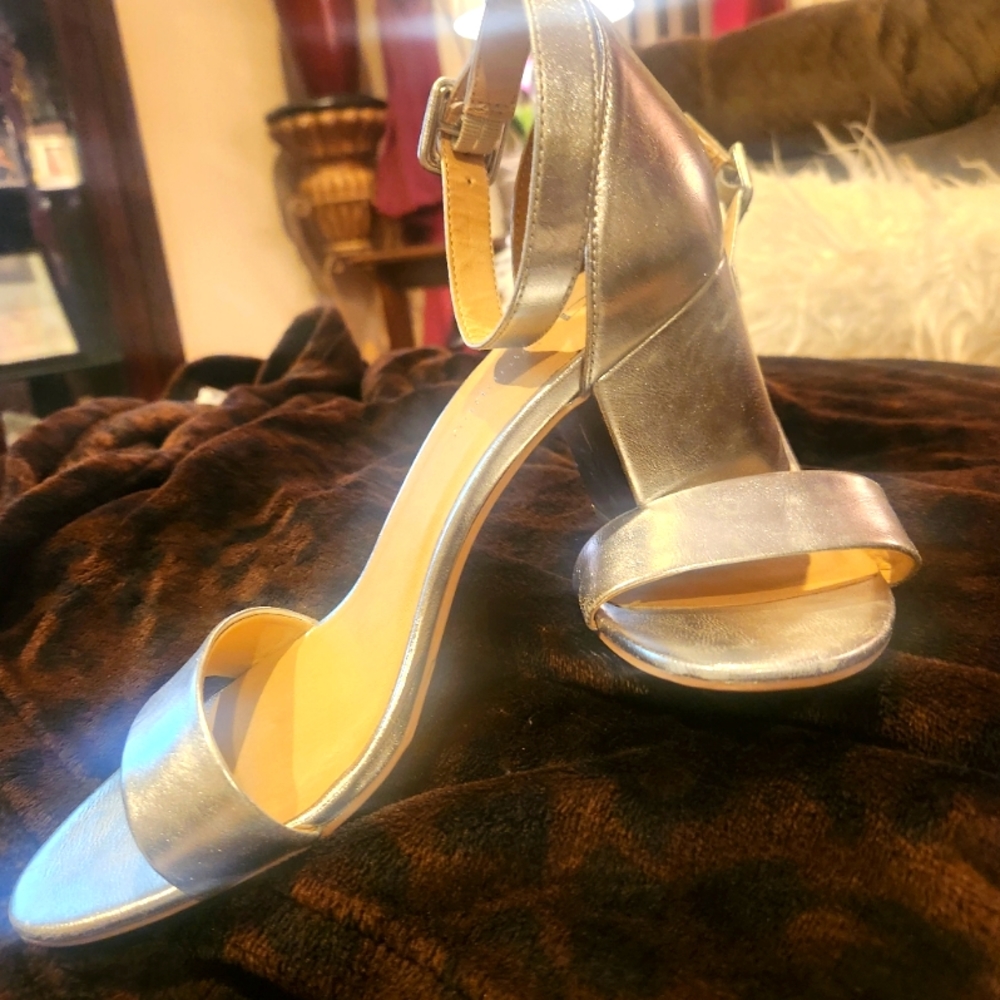Metallic Silver open Toe Sz. 9.5